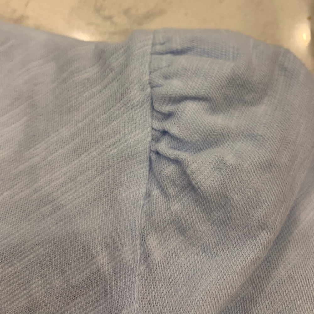 light blue tee - Picture 3 of 4